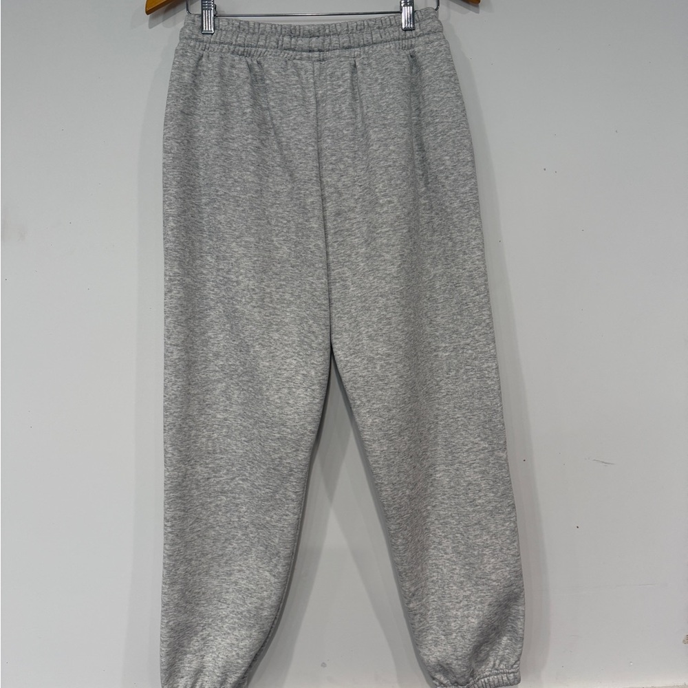 Fabletics Light Gray Heather Go-To Sweatpant - Picture 8 of 9